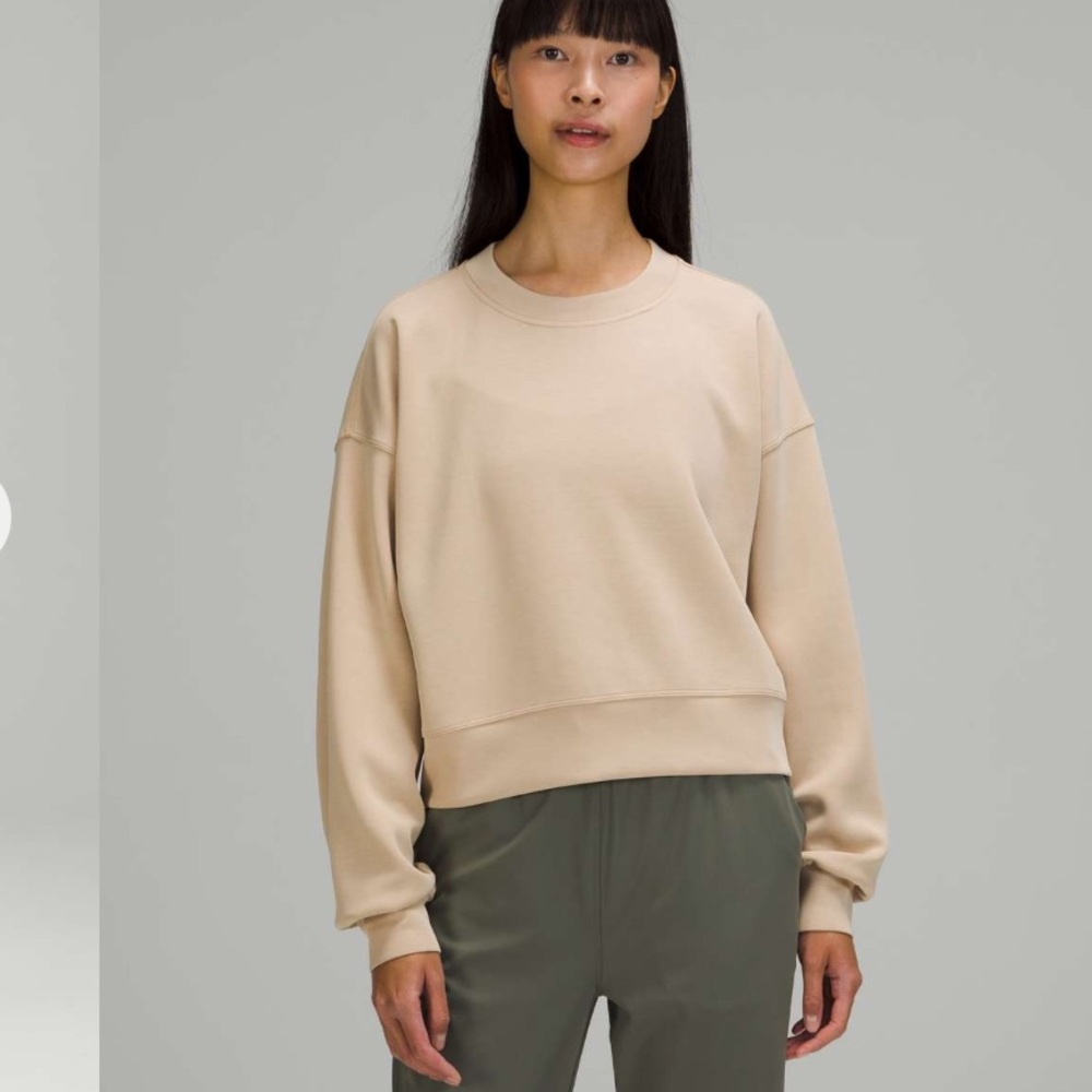 LULULEMON tan Perfectly Oversized Cropped Crew